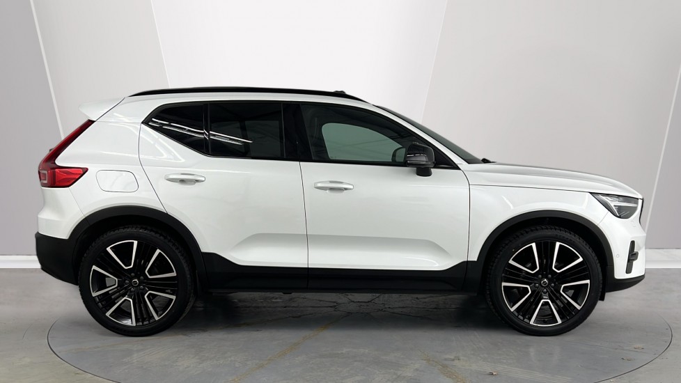 Used Volvo XC40 2025 for sale - 77897146: Photo 3