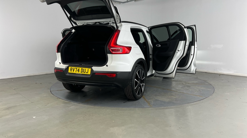 Used Volvo XC40 2025 for sale - 77897146: Photo 30