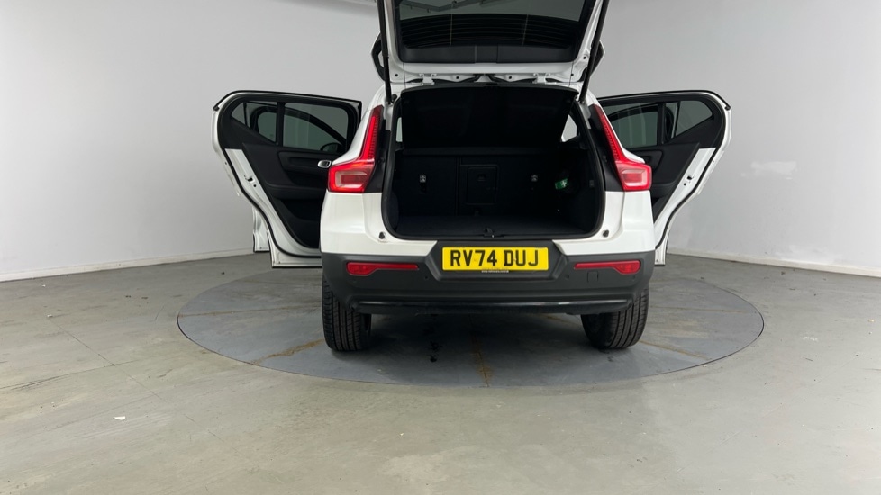 Used Volvo XC40 2025 for sale - 77897146: Photo 32