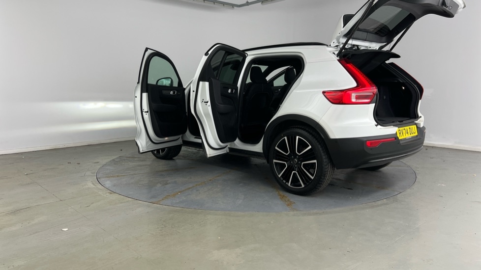 Used Volvo XC40 2025 for sale - 77897146: Photo 35