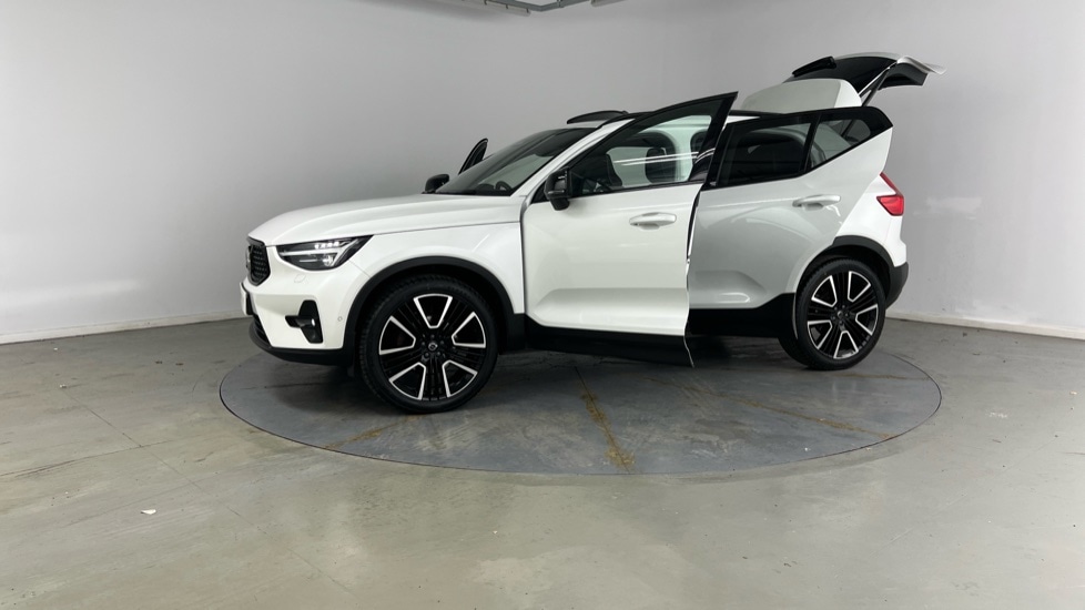 Used Volvo XC40 2025 for sale - 77897146: Photo 40