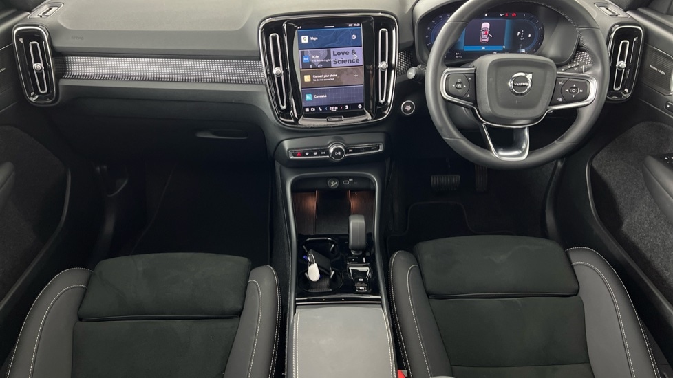 Used Volvo XC40 2025 for sale - 77897146: Photo 5