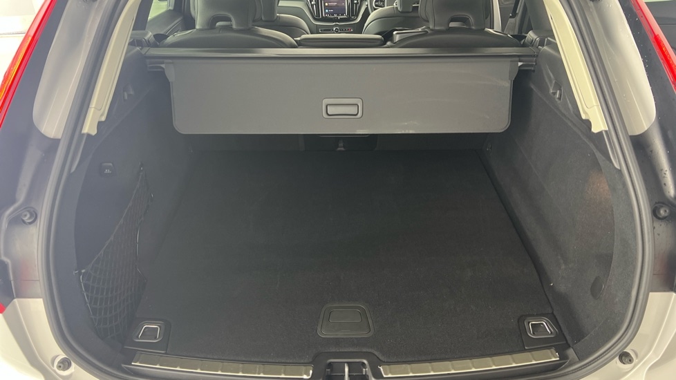 Used Volvo XC60 2025 for sale - 77771111: Photo 13