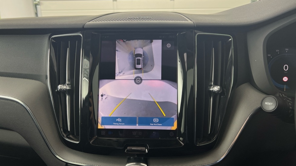 Used Volvo XC60 2025 for sale - 77771111: Photo 14