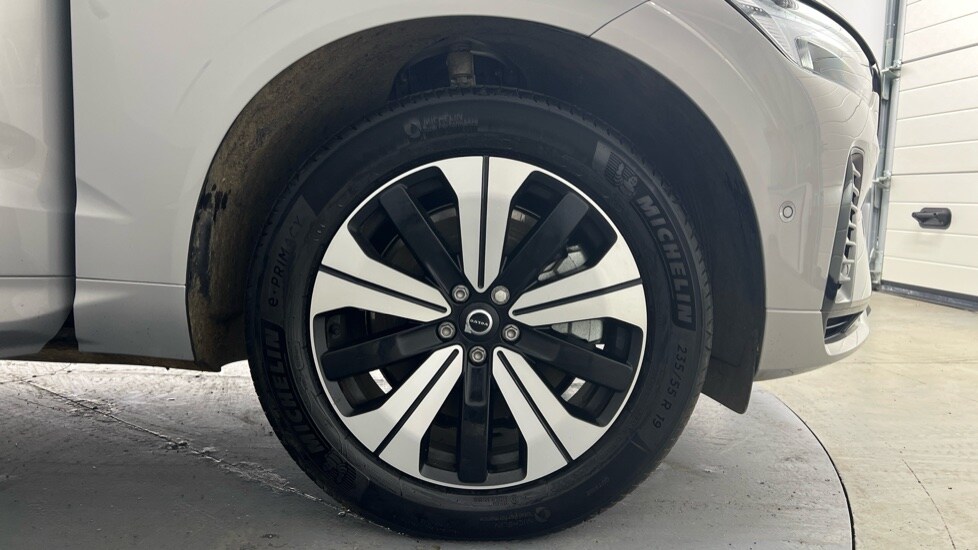 Used Volvo XC60 2025 for sale - 77771111: Photo 9