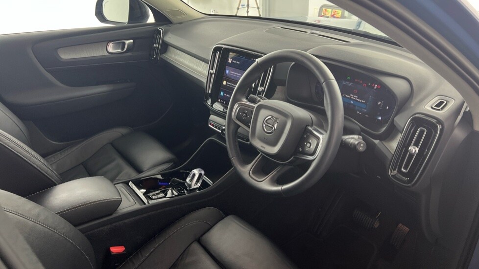 Used Volvo XC40 2022 for sale - 76234050: Photo 4