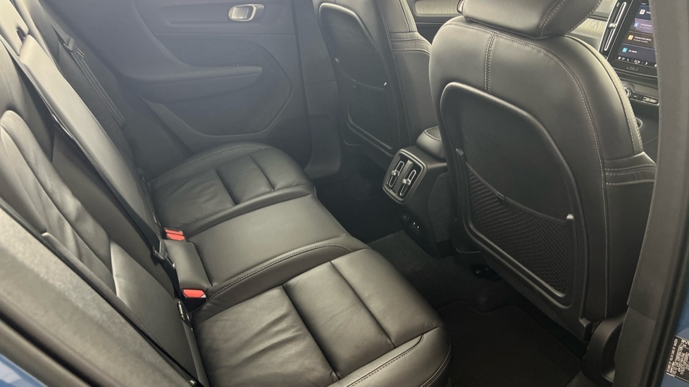 Used Volvo XC40 2022 for sale - 76234050: Photo 6