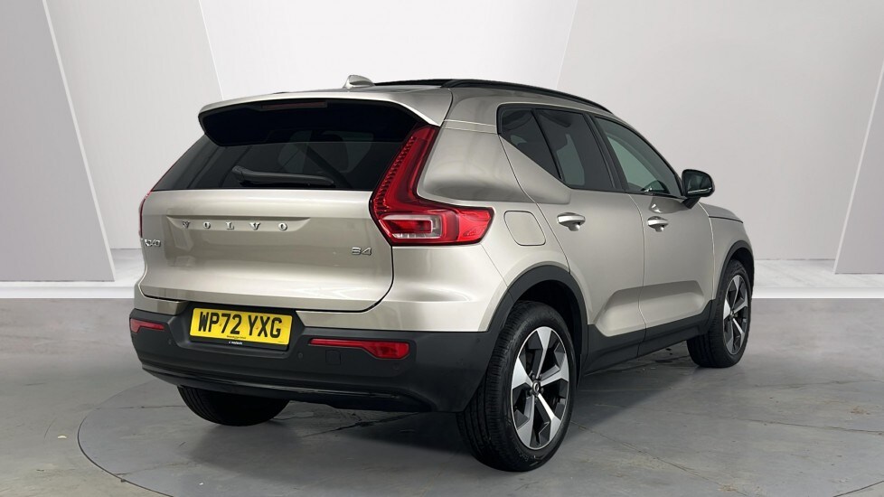 Used Volvo XC40 2022 for sale - 76447304: Photo 2