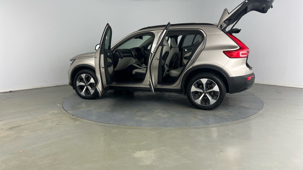 Used Volvo XC40 2022 for sale - 76447304: Photo 39