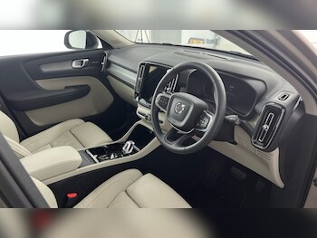 Used Volvo XC40 2022 for sale - 76447304: Photo