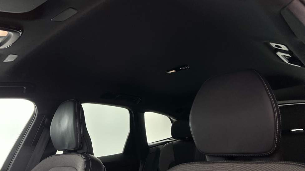 Used Volvo XC60 2022 for sale - 77380939: Photo 11