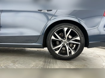 Used Volvo V60 2022 for sale - 78963556: Photo