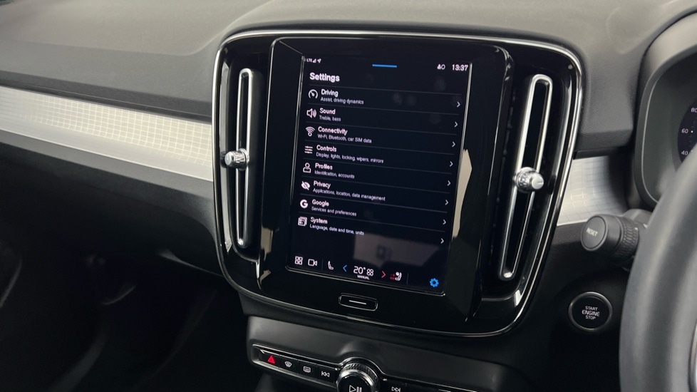 Used Volvo XC40 2023 for sale - 76404712: Photo 17