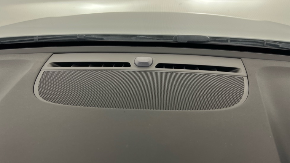 Used Volvo XC40 2023 for sale - 76404712: Photo 26