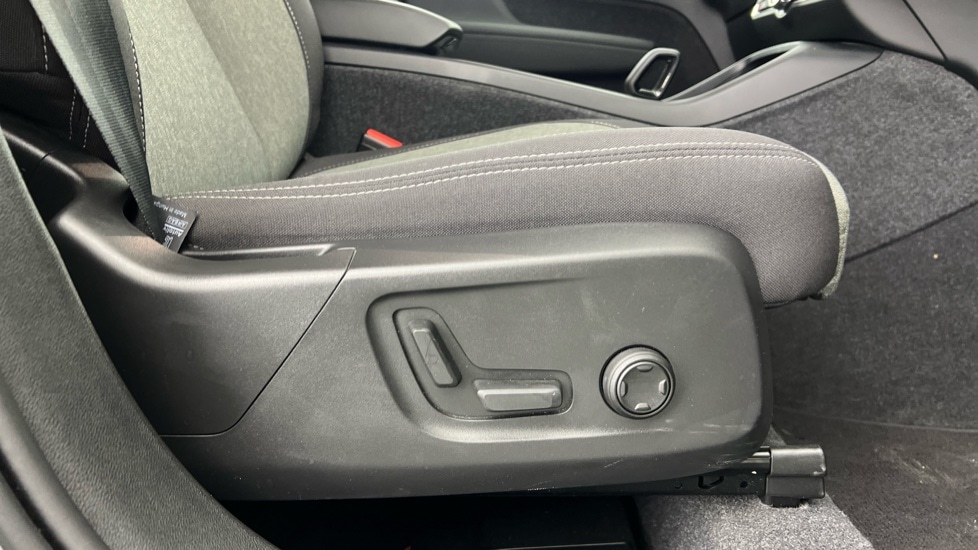 Used Volvo XC40 2023 for sale - 76404712: Photo 30