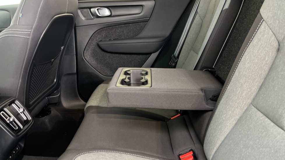 Used Volvo XC40 2023 for sale - 76404712: Photo 34