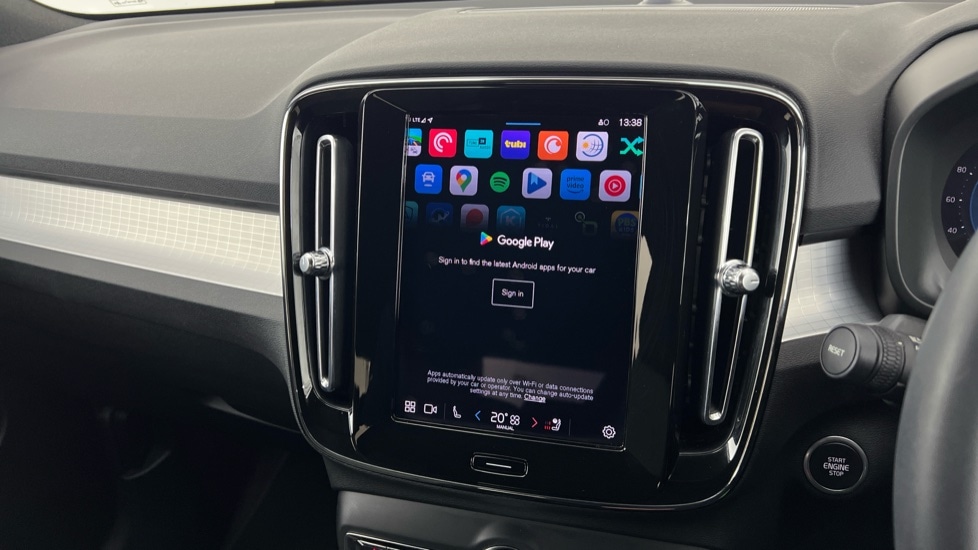 Used Volvo XC40 2023 for sale - 76404712: Photo 45