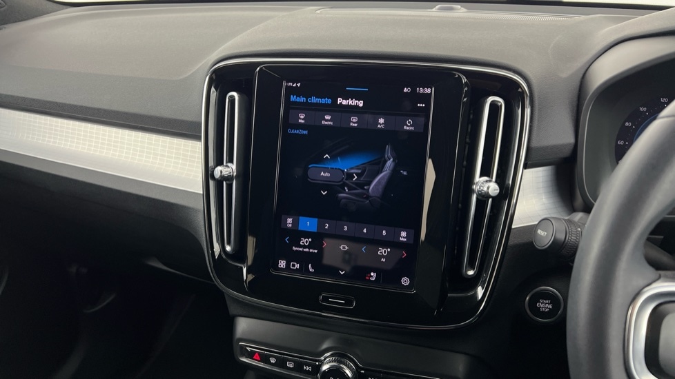 Used Volvo XC40 2023 for sale - 76404712: Photo 46