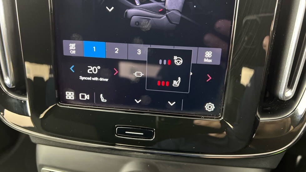 Used Volvo XC40 2023 for sale - 76404712: Photo 47