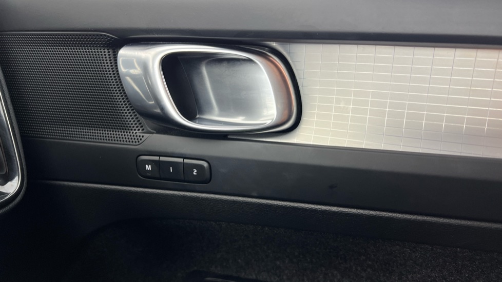 Used Volvo XC40 2023 for sale - 76404712: Photo 52