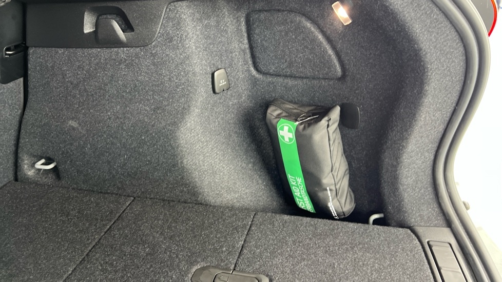 Used Volvo XC40 2023 for sale - 76404712: Photo 56