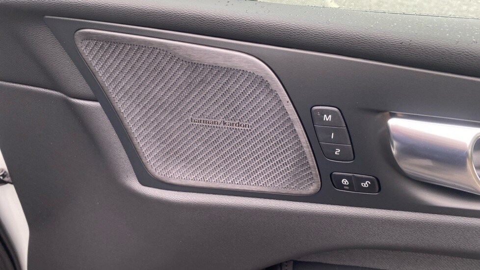 Used Volvo XC60 2025 for sale - 77353673: Photo 29