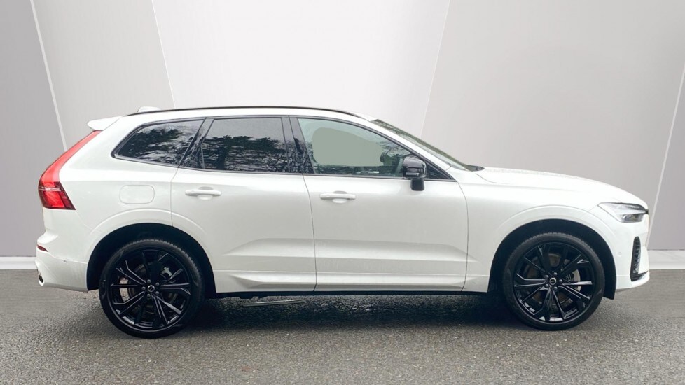 Used Volvo XC60 2025 for sale - 77353673: Photo 3