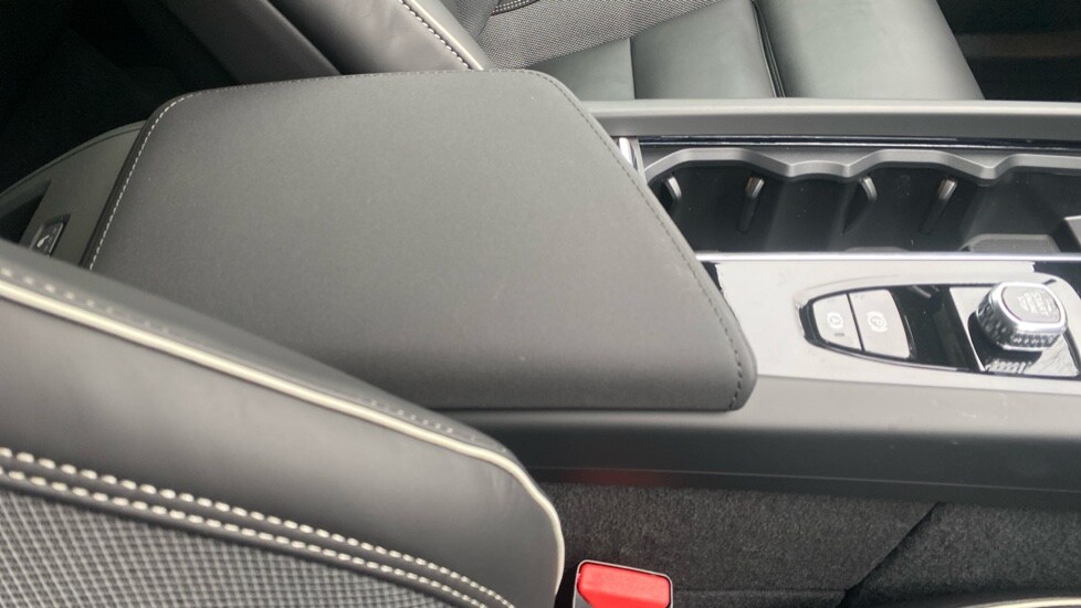 Used Volvo XC60 2025 for sale - 77353673: Photo 37