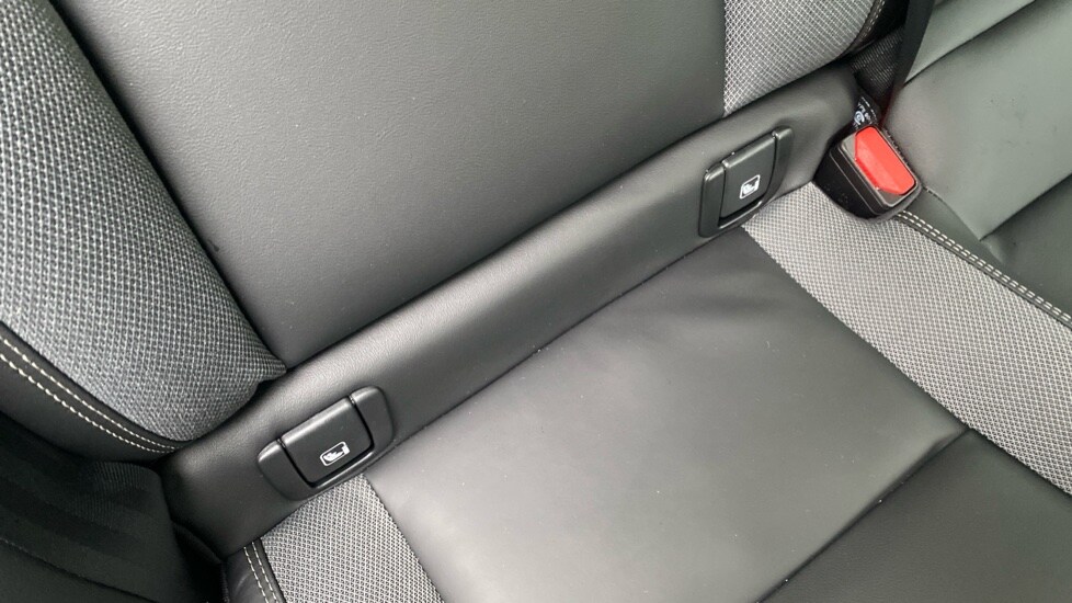 Used Volvo XC60 2025 for sale - 77353673: Photo 44