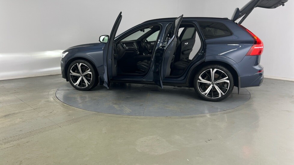 Used Volvo XC60 2021 for sale - 76146184: Photo 41