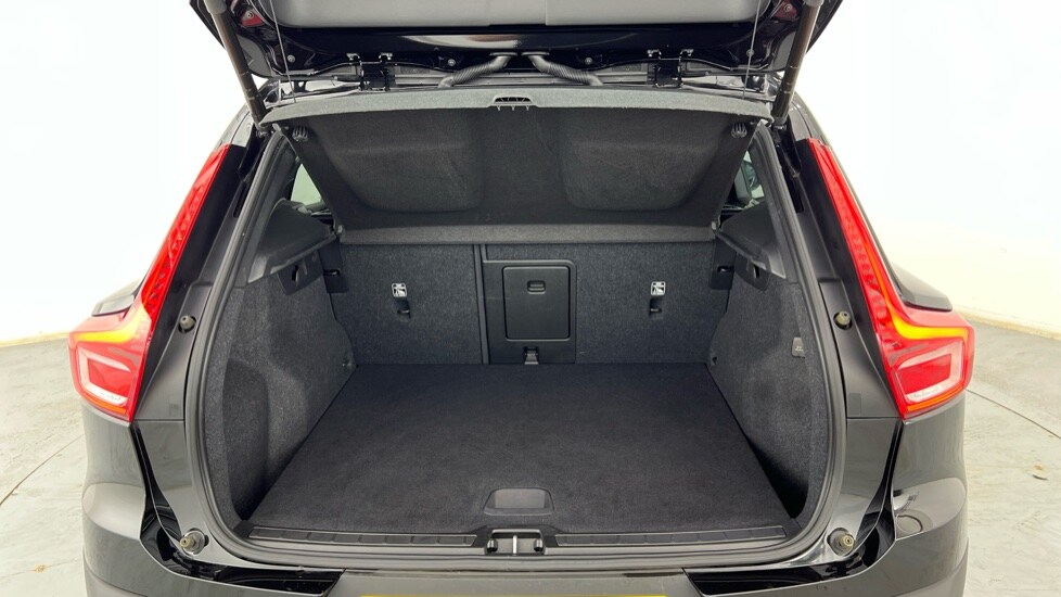 Used Volvo XC40 2021 for sale - 76130395: Photo 13