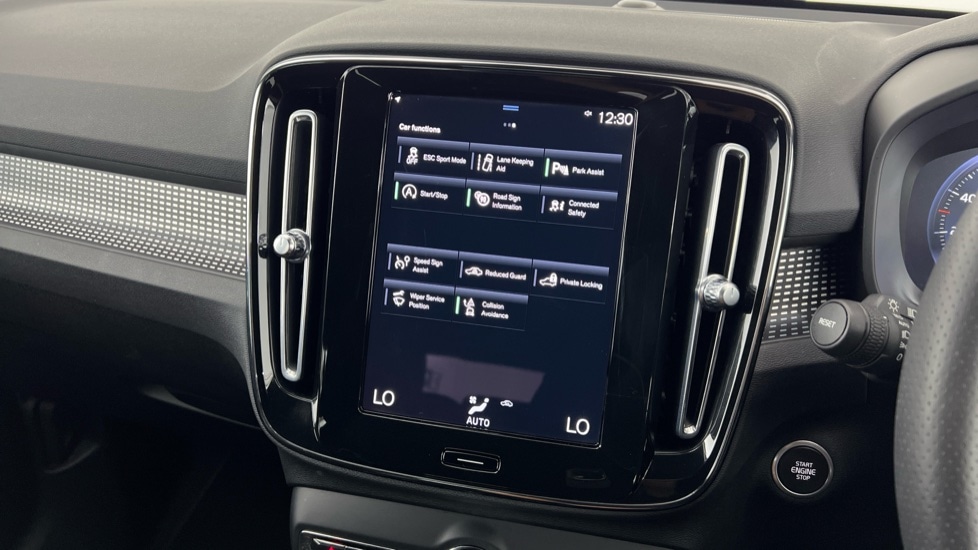 Used Volvo XC40 2021 for sale - 76130395: Photo 17