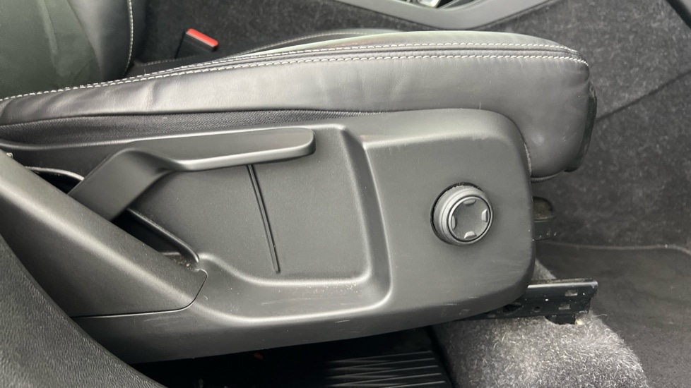 Used Volvo XC40 2021 for sale - 76130395: Photo 28