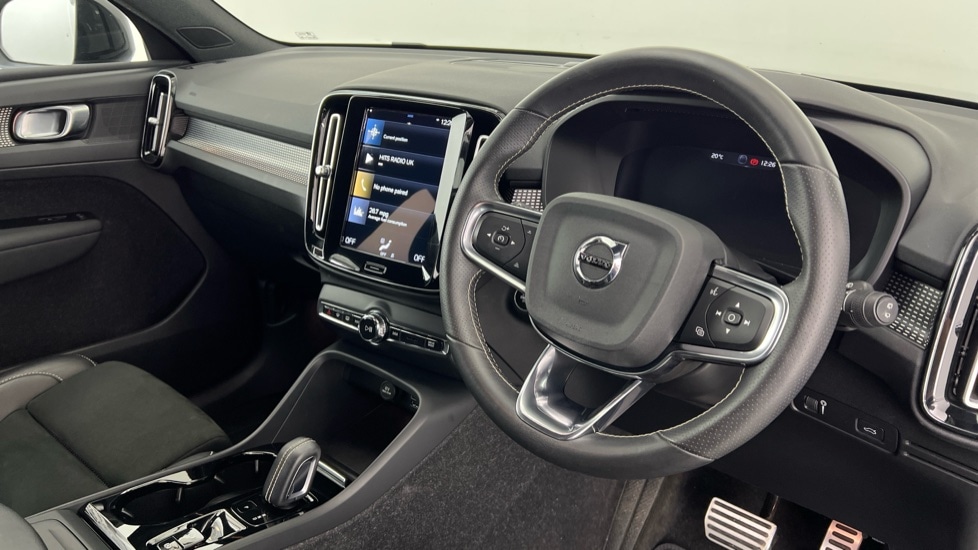 Used Volvo XC40 2021 for sale - 76130395: Photo 4