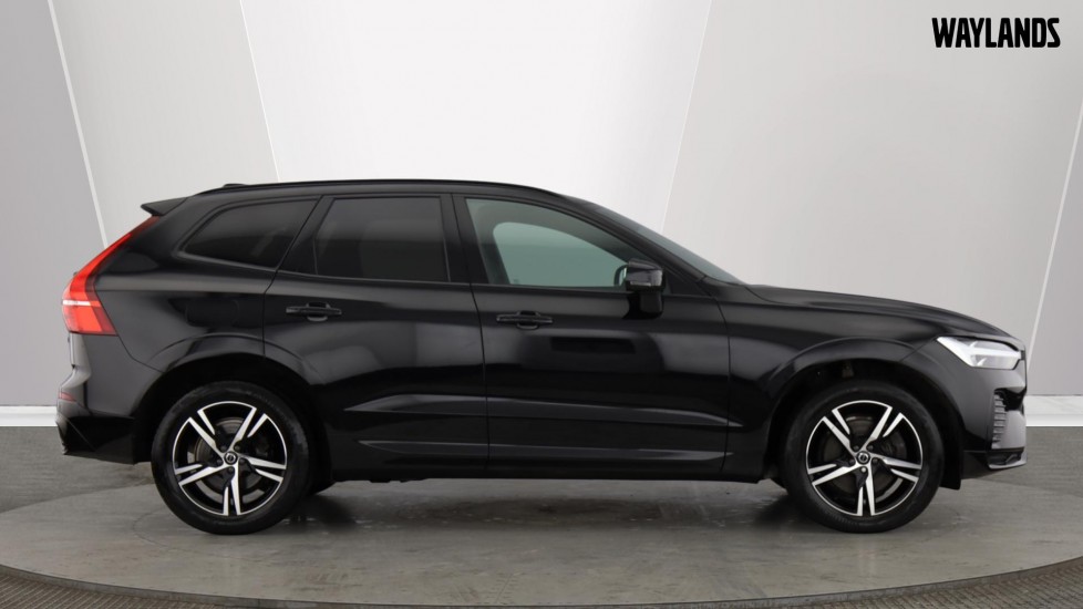 Used Volvo XC60 2022 for sale - 77560622: Photo 2