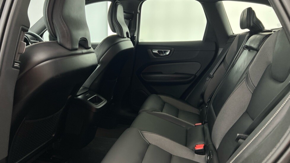 Used Volvo XC60 2022 for sale - 77560622: Photo 7