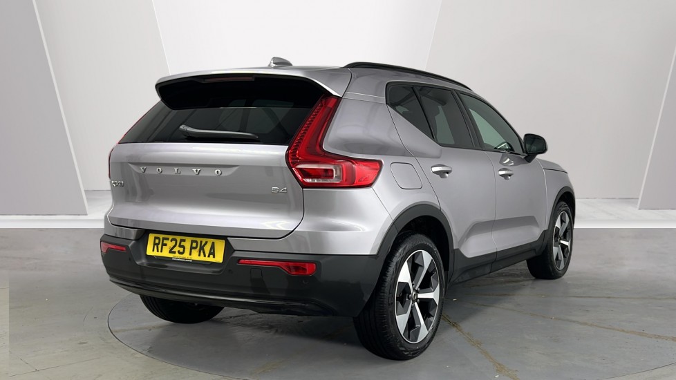 Used Volvo XC40 2025 for sale - 77981175: Photo 2