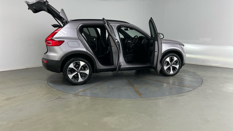 Used Volvo XC40 2025 for sale - 77981175: Photo 27