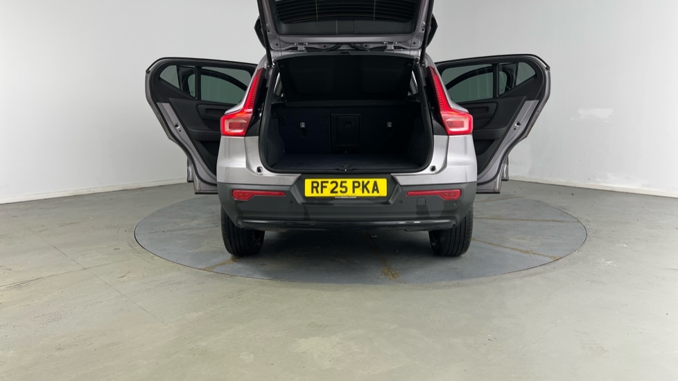 Used Volvo XC40 2025 for sale - 77981175: Photo 32