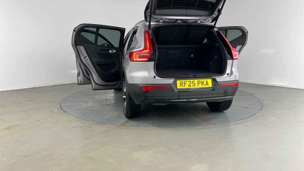 Used Volvo XC40 2025 for sale - 77981175: Photo 33