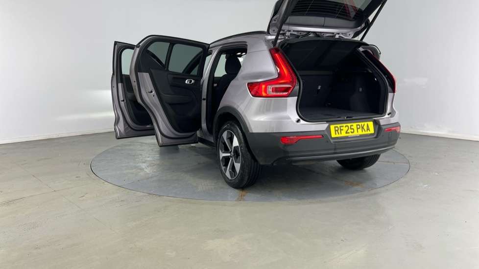 Used Volvo XC40 2025 for sale - 77981175: Photo 34