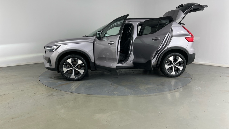 Used Volvo XC40 2025 for sale - 77981175: Photo 39
