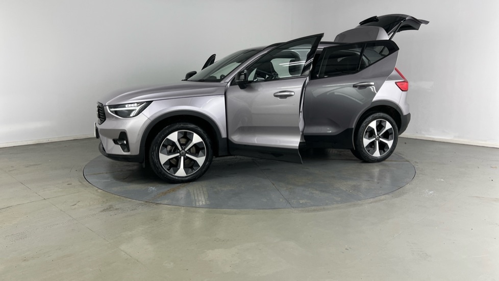 Used Volvo XC40 2025 for sale - 77981175: Photo 40