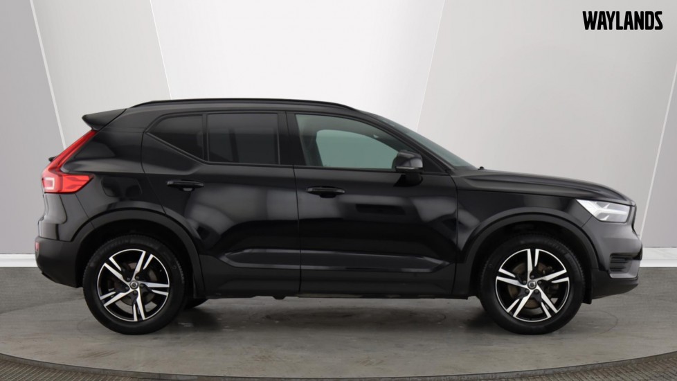 Used Volvo XC40 2021 for sale - 77366919: Photo 2