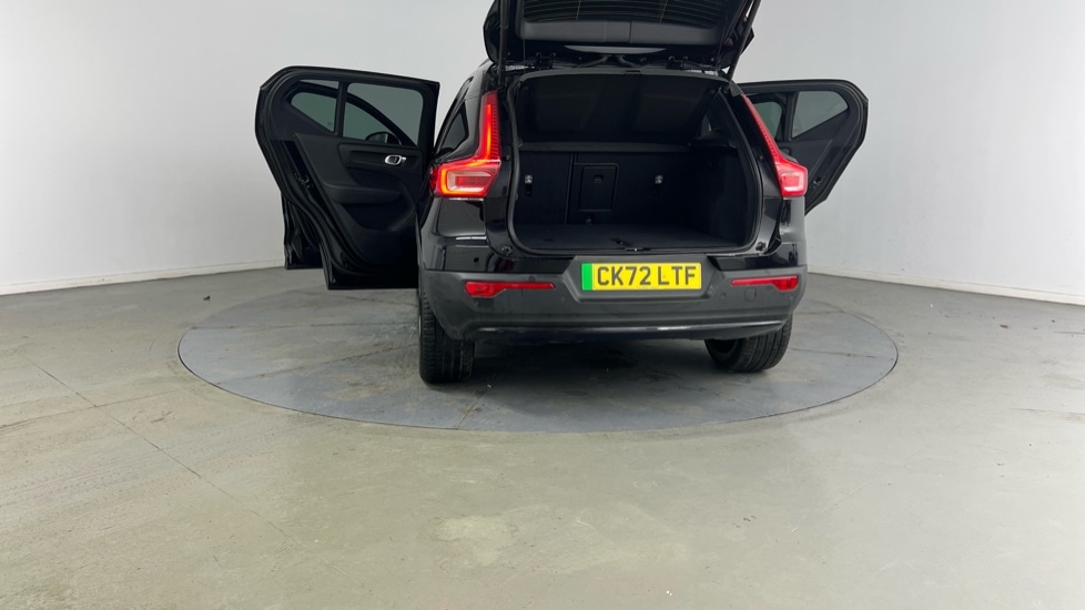 Used Volvo XC40 2022 for sale - 76999316: Photo 32