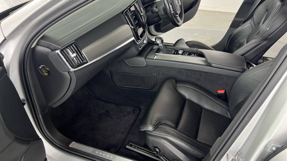 Used Volvo V90 2020 for sale - 77099096: Photo 43