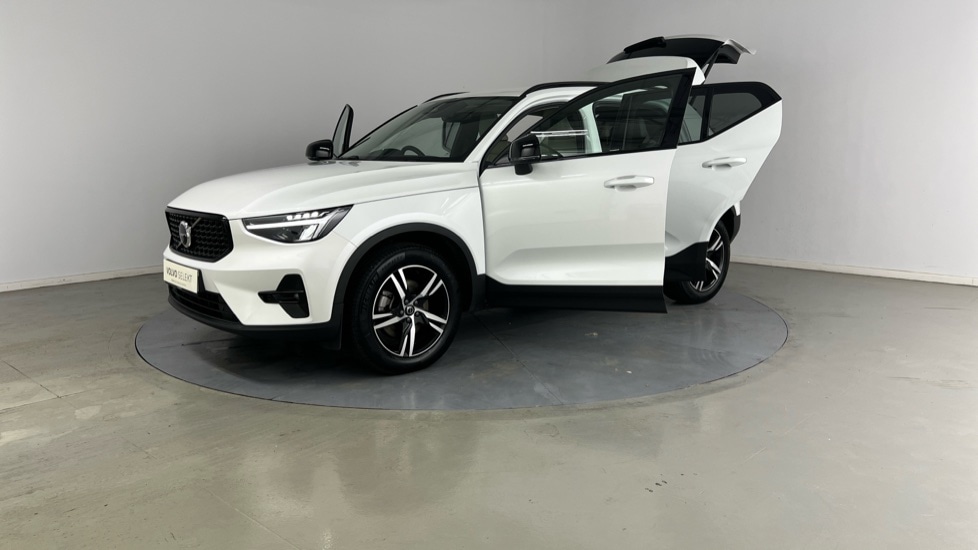 Used Volvo XC40 2023 for sale - 76851259: Photo 15
