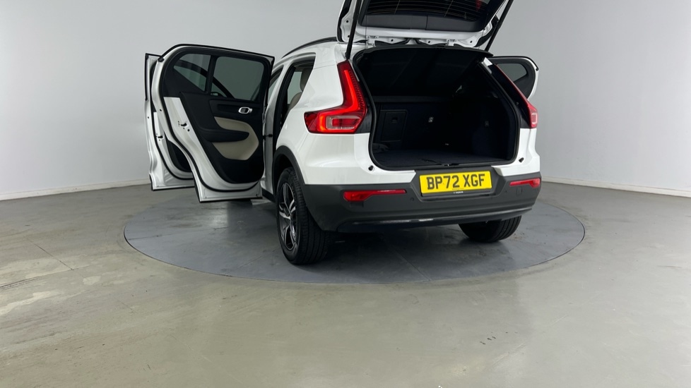 Used Volvo XC40 2023 for sale - 76851259: Photo 34