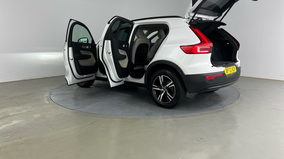 Used Volvo XC40 2023 for sale - 76851259: Photo 36