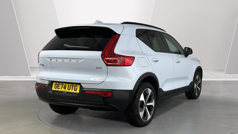 Used Volvo XC40 2024 for sale - 76552548: Photo 2